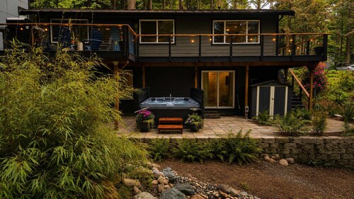 Fernwood Retreat  Hot Tub  Trails