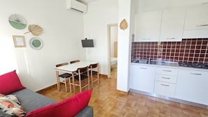 Ảnh chưa phân loại, 4 trong số 21 ảnh, nút