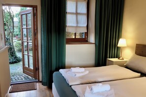 2 Schlafzimmer, Reisekinderbett, kostenloses WLAN, Bettwäsche