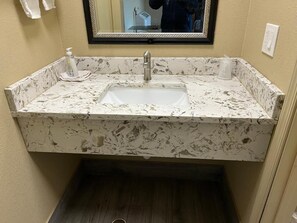 Bathroom - Bragg Motel (Upper Malboro)
