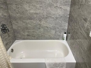 Bathroom - Bragg Motel (Upper Malboro)