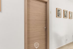 Interior - Camera chiara 2 – Relax with a View in the Heart of Alghero 🌊✨ (Alghero)