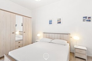 Room - Camera chiara 2 – Relax with a View in the Heart of Alghero 🌊✨ (Alghero)