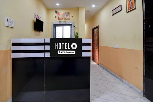 Deluxe Room Chowdhury Guest House