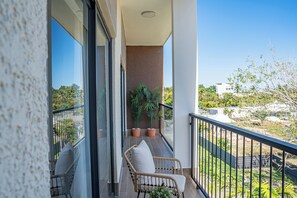 Property grounds - Lovely 1-bedroom Apartment with AC in Pleasant Puerto Plata with Balcony (Puerto Plata)