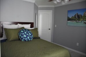 4 chambres, fer et planche à repasser, Wi-Fi, literie fournie
