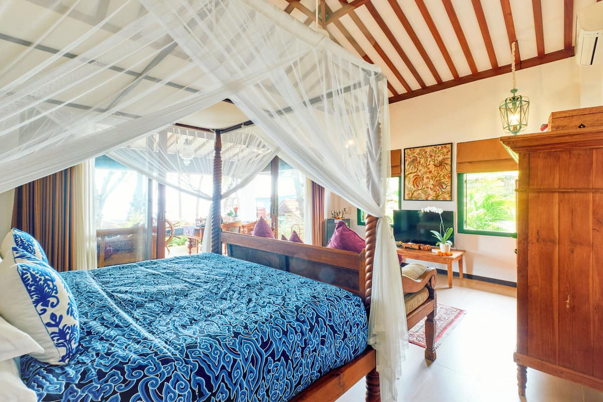 Deluxe Double Room, Balcony, Mountain View | Desk, laptop workspace, WiFi (free)