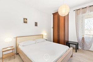 Room - Camera chiara 3 – Relax with a View in the Heart of Alghero 🌊✨ (Alghero)
