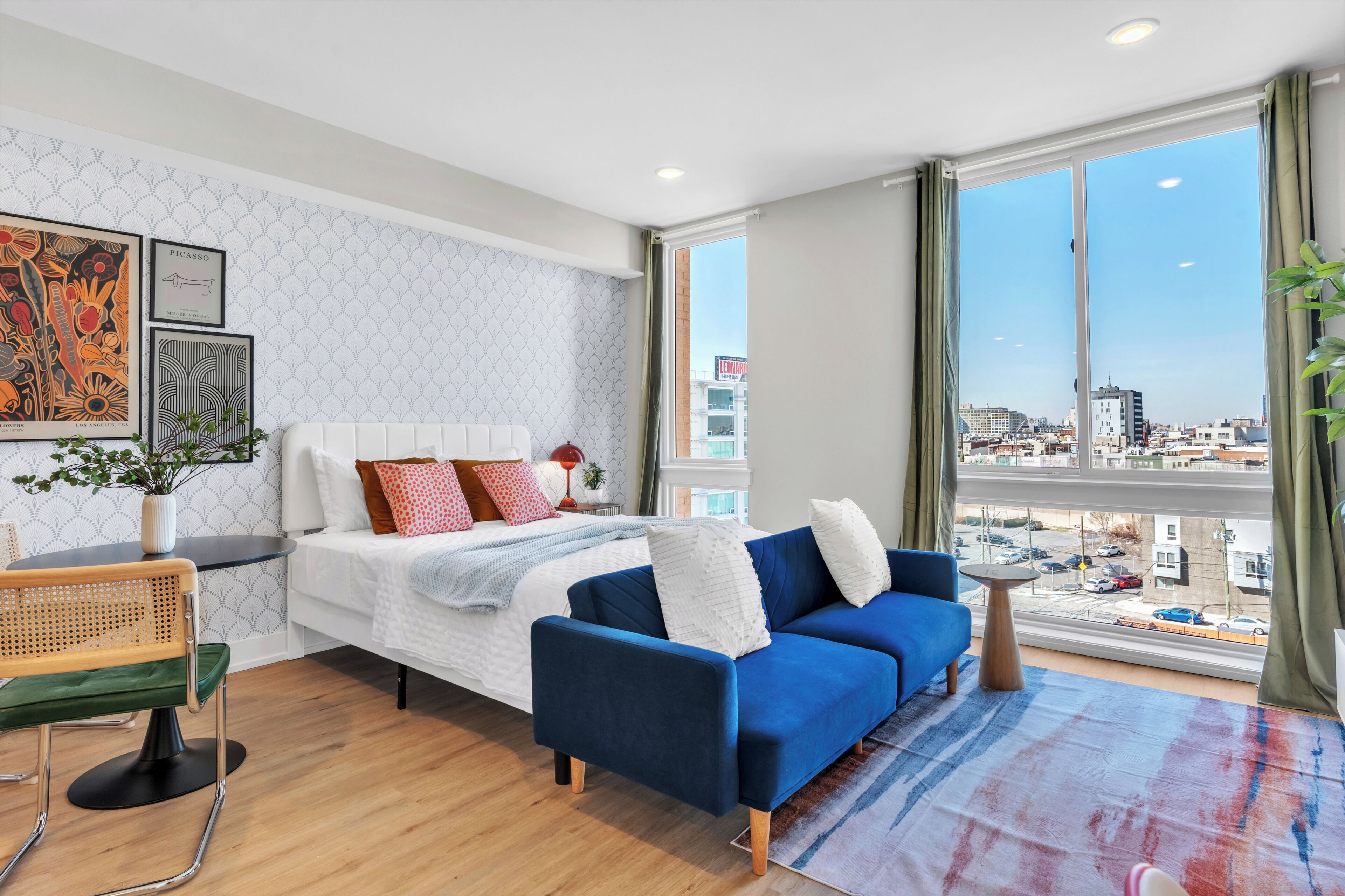 WiFi, bed sheets. Luxe Studio w/ City Views - Near Fishtown