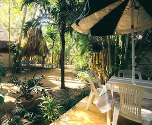 Superior Tent | Outdoor dining - JUNTO AL RIO BEACHFRONT BUNGALOWS (Sayulita)
