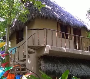 Phòng Suite, ban công, quang cảnh một góc biển | Ngoại thất