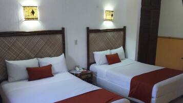 Kamar Double, 2 Tempat Tidur Double, Bebas Asap Rokok, AC | Ruang kerja ramah laptop dan Wi-Fi gratis