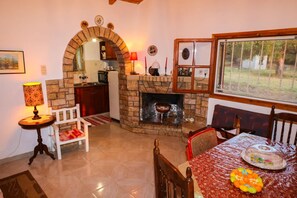 House - Kartelas Garden Escape Country House Near the Sea (Trifylia)