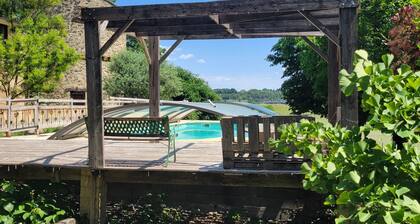 Gîte 4 pers. dans bastide du XVIIe, piscine, grand jardin, patio