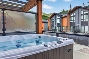Unclassified image, 2 of 51, button - Stylish 3BR at Panorama Resort / Hot Tub Retreat (Panorama)