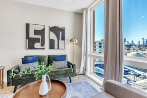 Living area - Serene 1BD Escape - Stunning City Views! (Philadelphia)