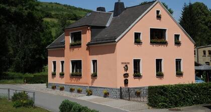 Comfortable vacation apartment in the spa town of Bad-Schlema - for well-being & relaxation