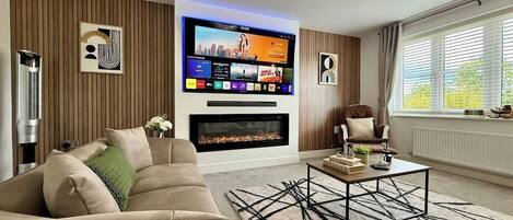 Fernseher, Kamin