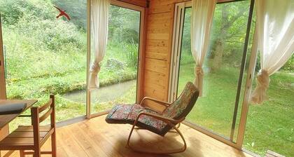 Large, quiet 7-bedroom house close to the center of Bagnères and the mountains
