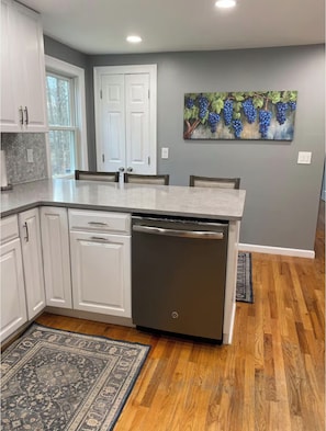 Interior - Spacious 4-bedroom house in Longmeadow with hot tub and central air. (Longmeadow)