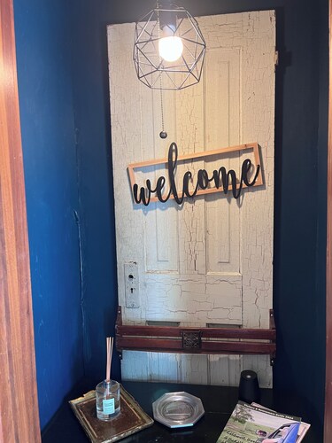 My "Sister's Cottage" feels like home--cozy and inviting for great rest!