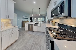 House (4 Bedrooms) | Property amenity - Lone Star Lookout (Rockport)