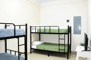 4 bedrooms, desk, iron/ironing board, travel crib