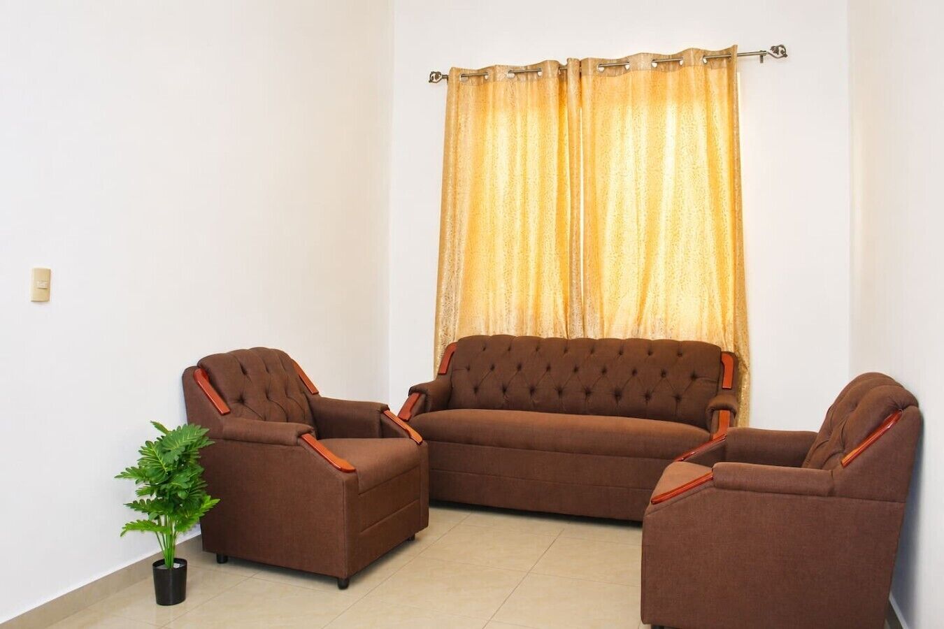 TV, books, stereo, offices