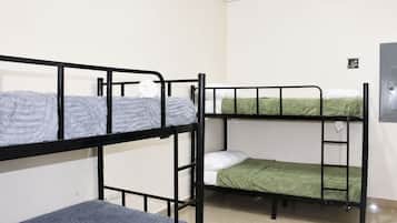 4 bedrooms, desk, iron/ironing board, travel crib