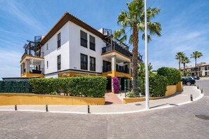Exterior - Golf, Private Garden, Swimming Pools, Beach and Relax next to the Algarve (Ayamonte)