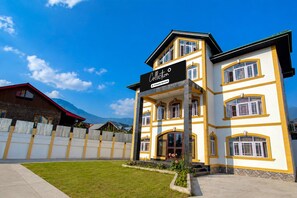 House | Exterior - Deluxe Pine Hills (Srinagar)