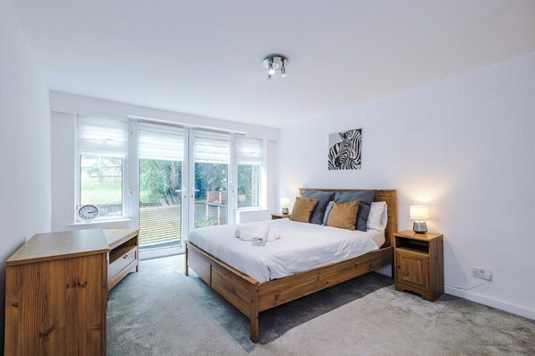 2 Schlafzimmer, Bügeleisen/Bügelbrett, kostenloses WLAN, Bettwäsche