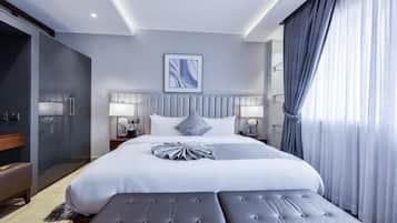 In-room safe, soundproofing, iron/ironing board, free WiFi