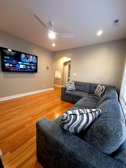 Nice 4-bedroom apartment near everything