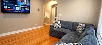 Nice 4-bedroom apartment near everything