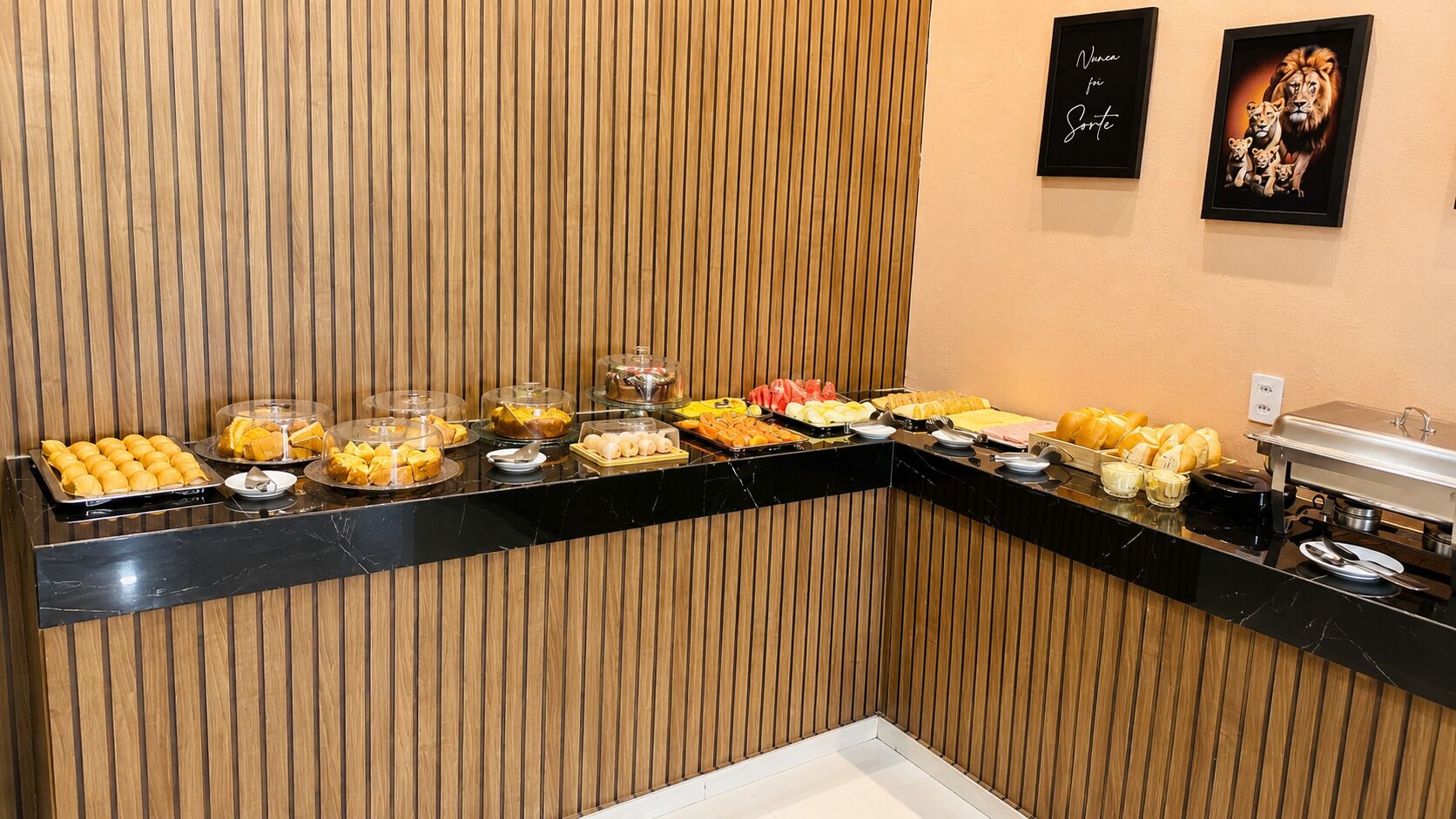 Bữa sáng buffet