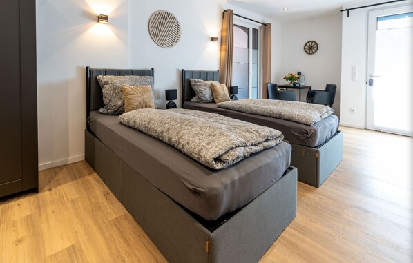 Free WiFi, bed sheets, wheelchair access - Vacation apartment 3 - Gasthaus Bußmann (Vreden)