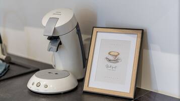 Kaffee und/oder Kaffeemaschine