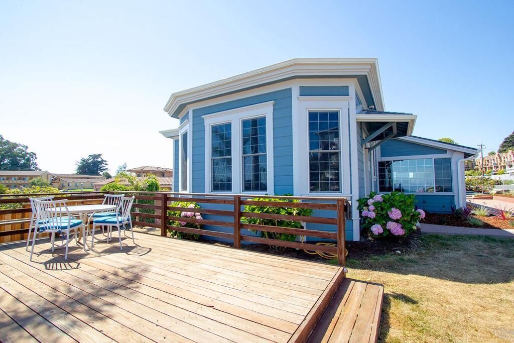 Panoramic Suite, Ocean View | Outdoor dining