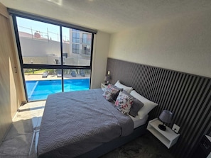 2 quartos, ferros/tábuas de passar roupa, Wi-Fi, roupa de cama