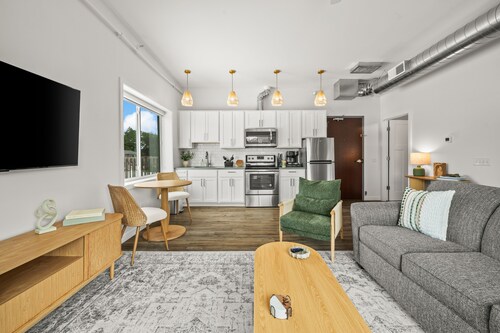 Studio King - Freshwater Inn - Bridgman, MI