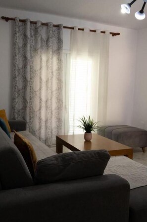 Living area - Cozy Lair Apartments (Saranda)
