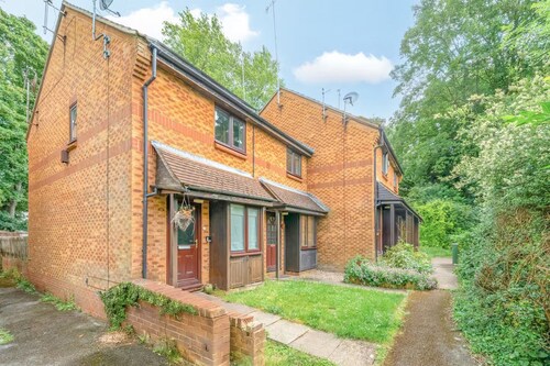 Quiet St. Albans Cottage with Free Parking - Pass the Keys