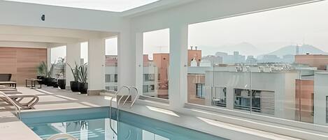 Apartment | Pool | Seasonal outdoor pool