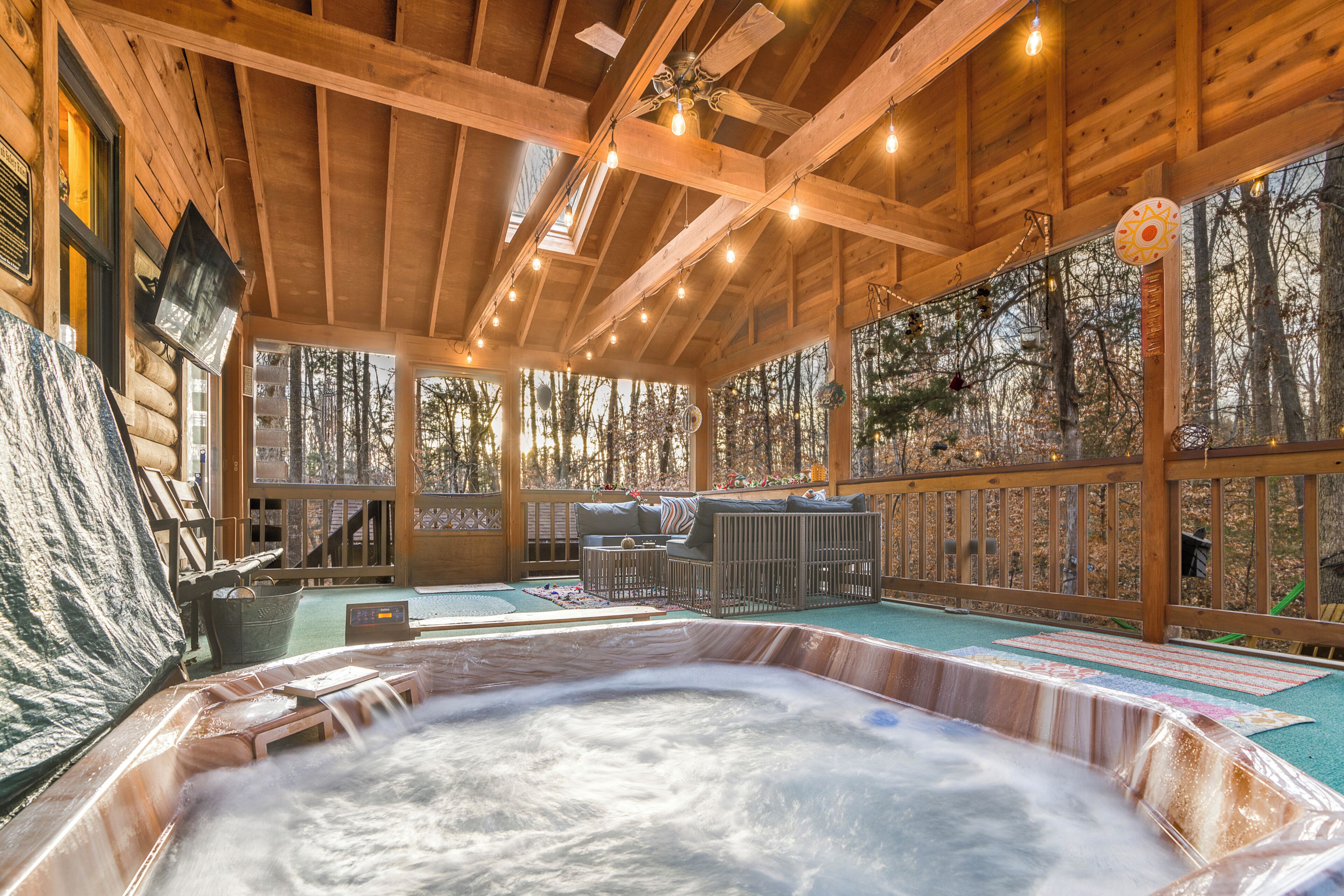 Indoor spa tub