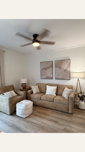 Smart TV - Cozy 1BR/1BA Resort Condo · Sleeps 4 · Pigeon Forge · Resort Spa On Site · 23+ (Pigeon Forge)