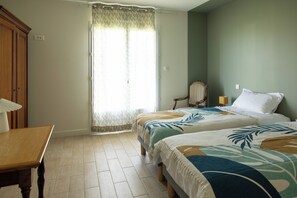 6 Schlafzimmer, WLAN, Bettwäsche