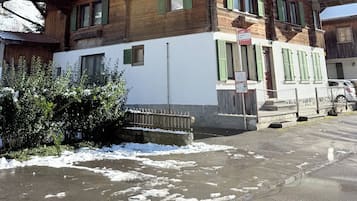 Esterni