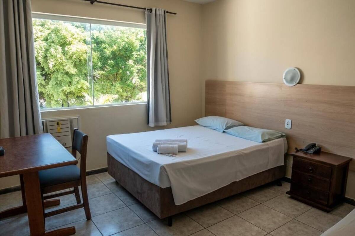 Basic Double or Twin Room | Meja, Wi-fi percuma 