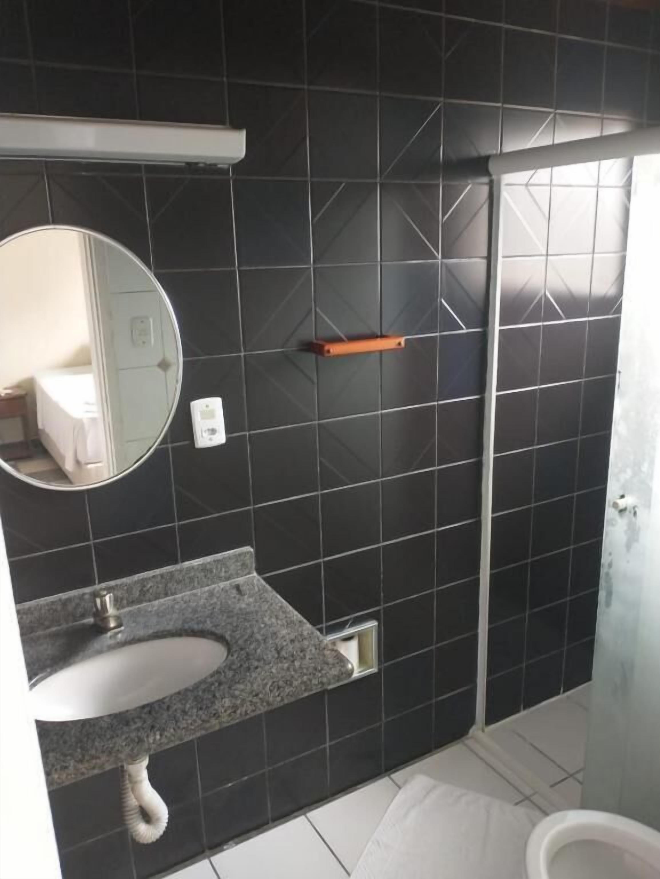 Dusche, Handtücher, Seife, Toilettenpapier